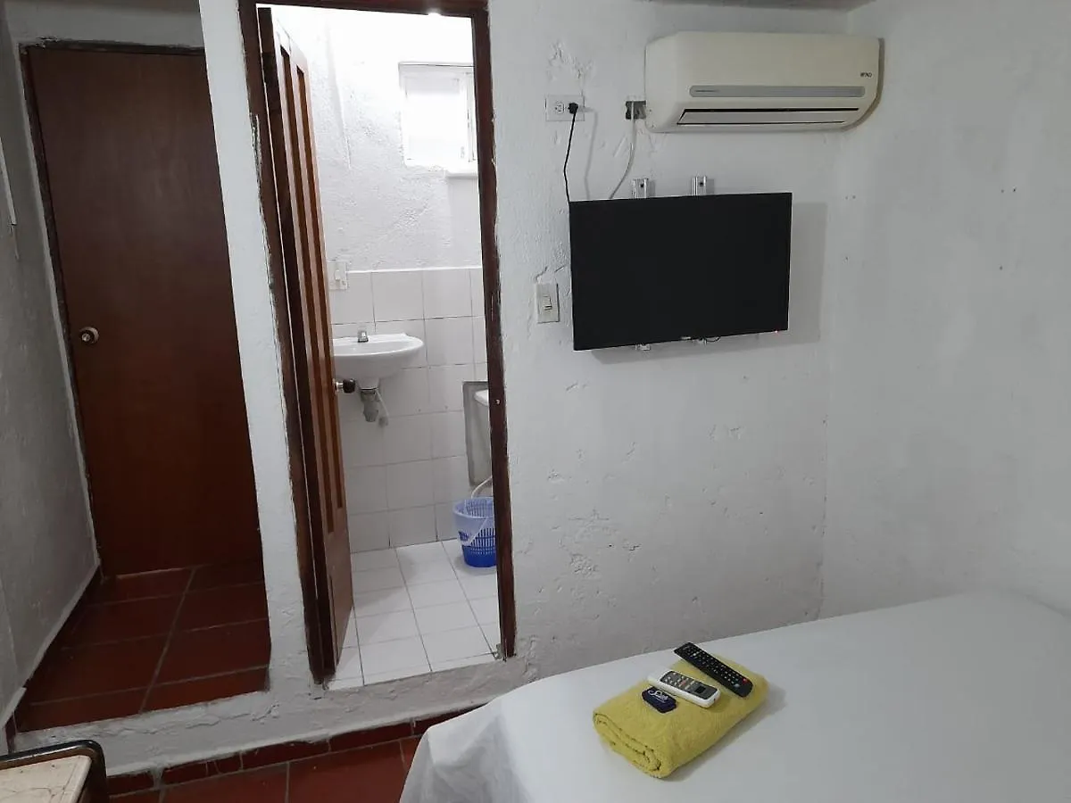 Hotel Crisanto Luque Cartagena 0*,